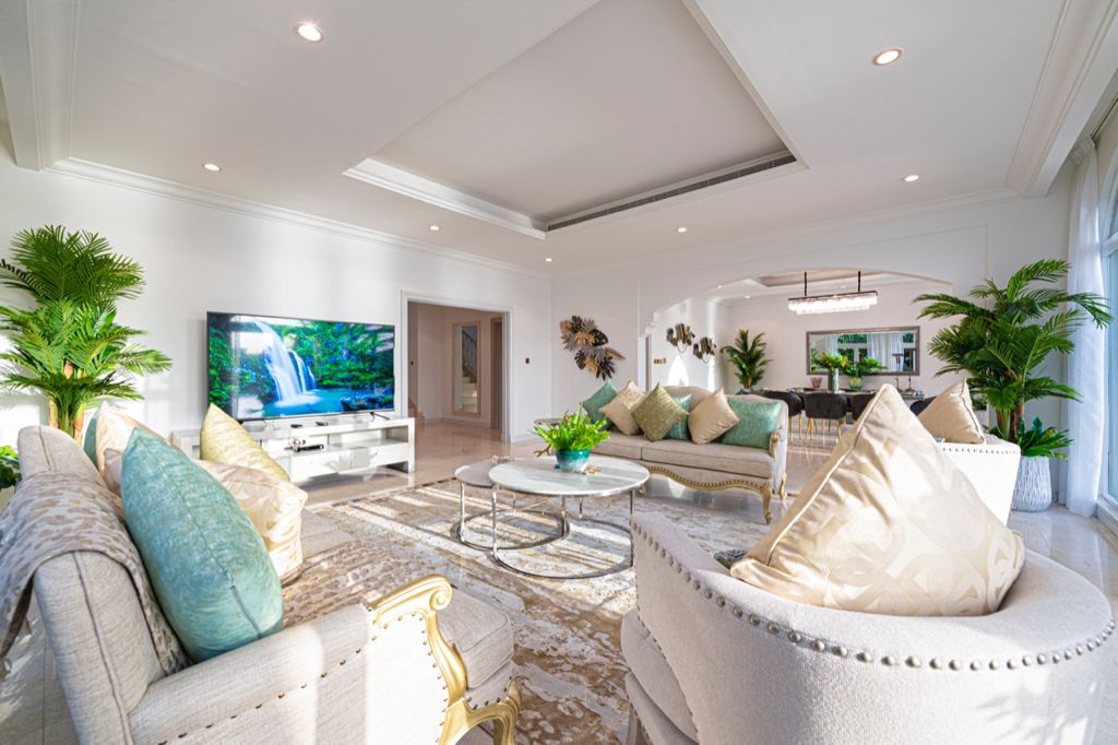 7 BR Triple Story Elegant Luxury Villa For Holiday (10)