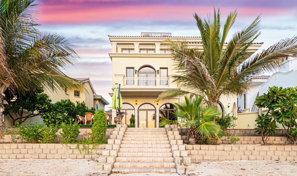 7 BR Triple Story Elegant Luxury Villa For Holiday (20)