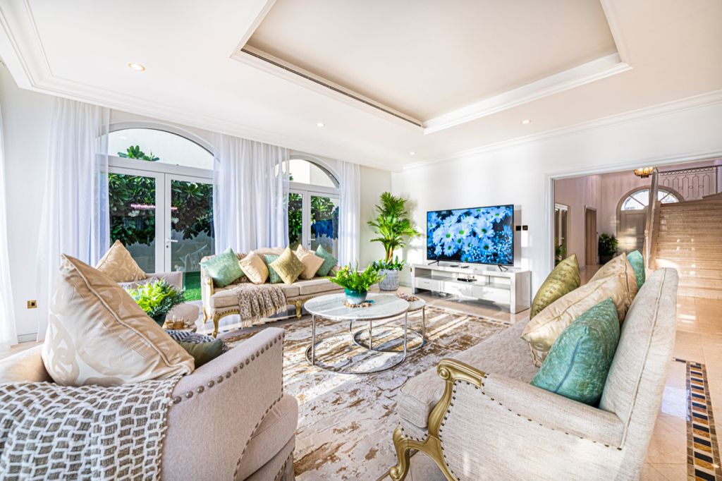 7 BR Triple Story Elegant Luxury Villa For Holiday (9)